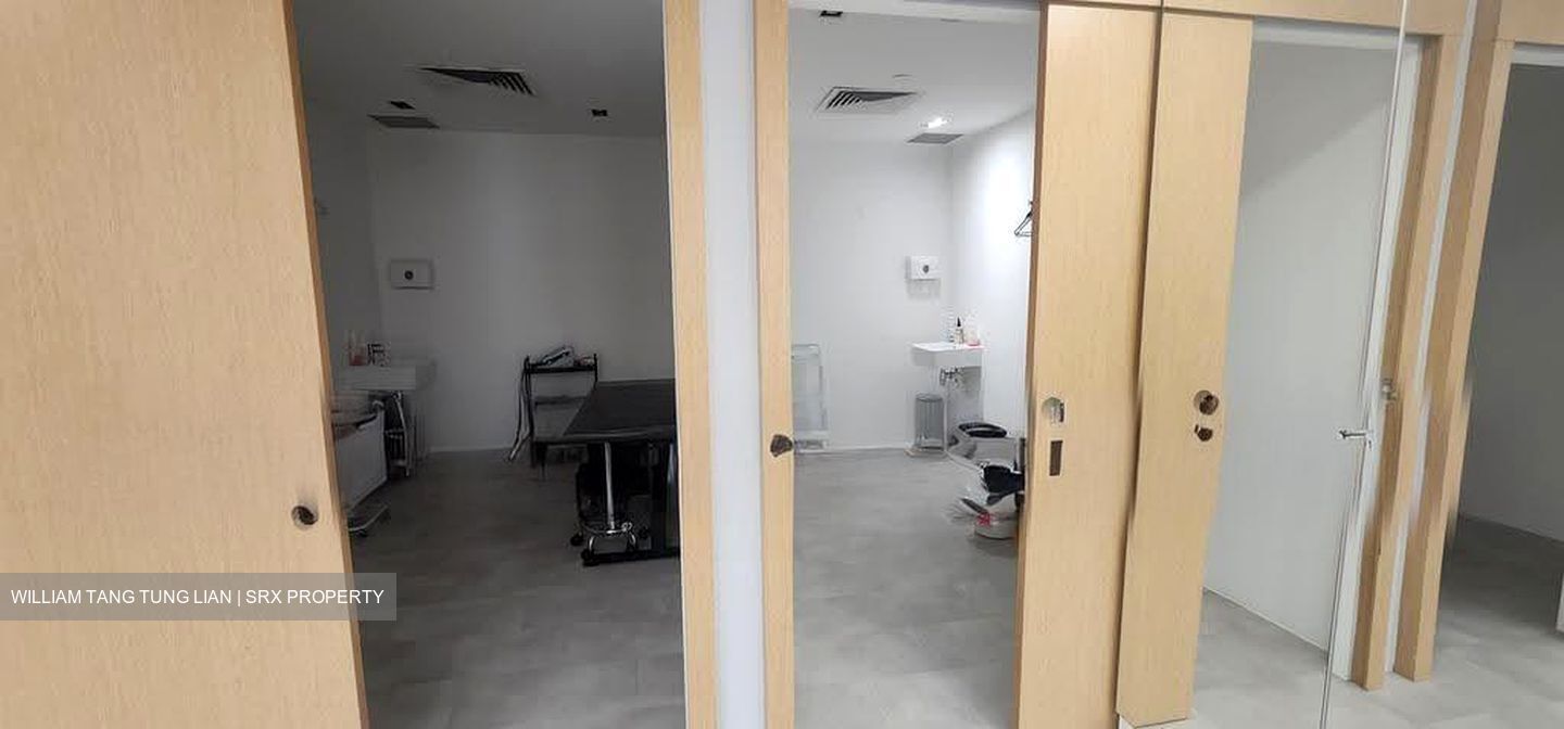 Tong Building (D9), Office #632360121